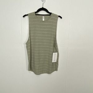 Athleta Women’s NWT Cloudlight Striped Muscle Tank Size Medium.